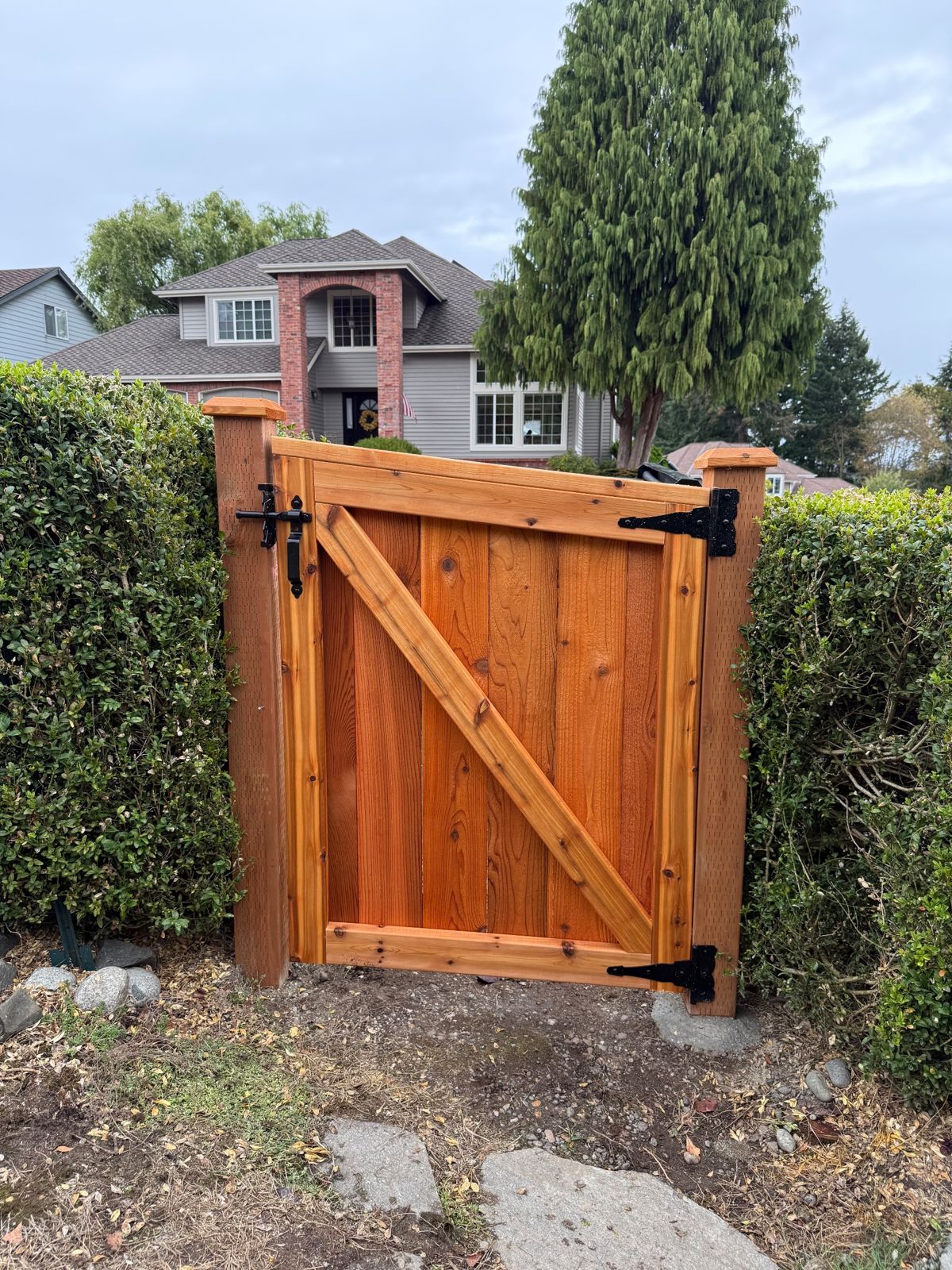 Modified cedar picture frame privacy fence with gate installed in Federal Way, WA, photo 11